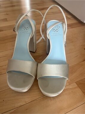 Vince Camuto Pendry Platform Sandal